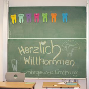 Die zweiten Klassen zu Besuch bei den Zahnfeen